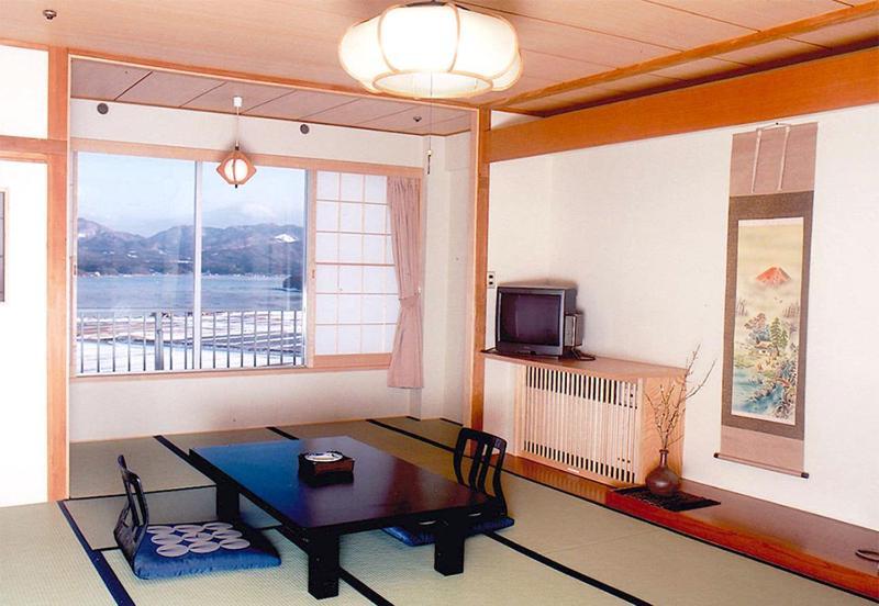 Ryotsu Yamaki Hotel Sado Екстериор снимка