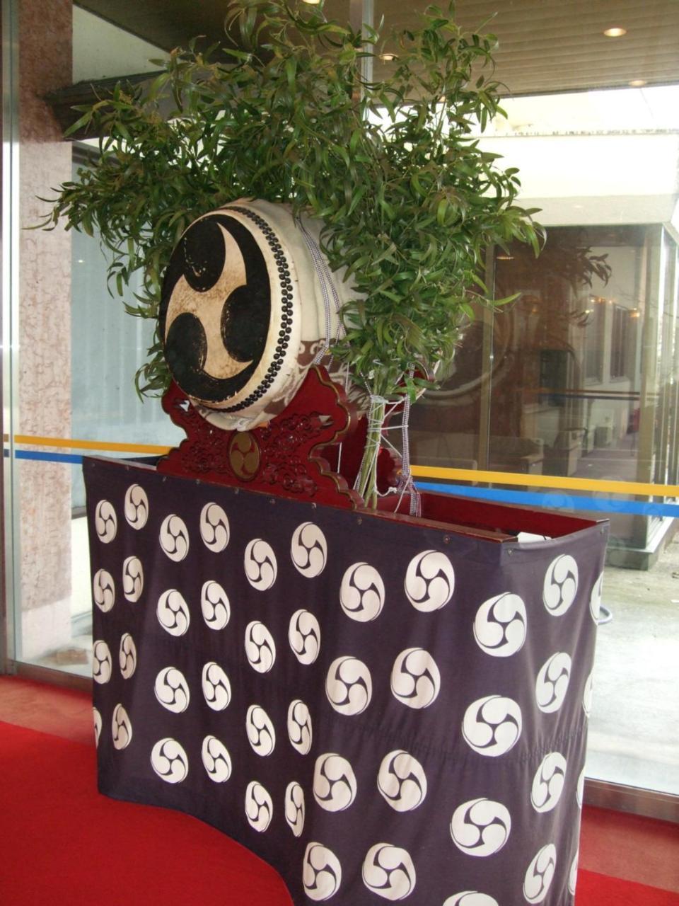 Ryotsu Yamaki Hotel Sado Екстериор снимка